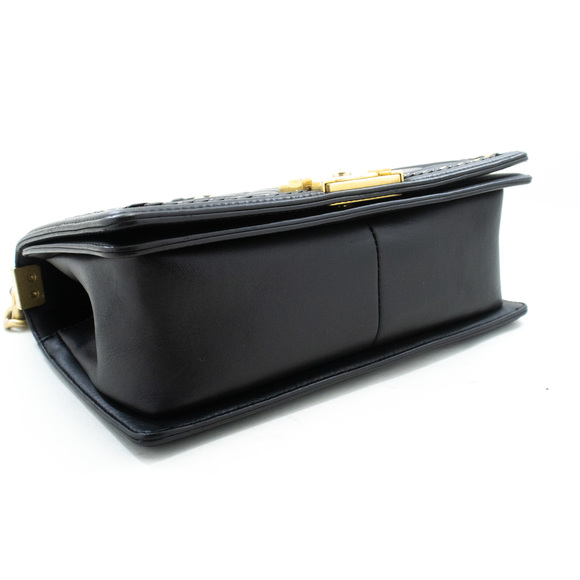 CHANEL Boy Shoulder Bag - Picture 3 of 13